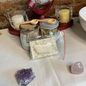 Milk bath set with candle